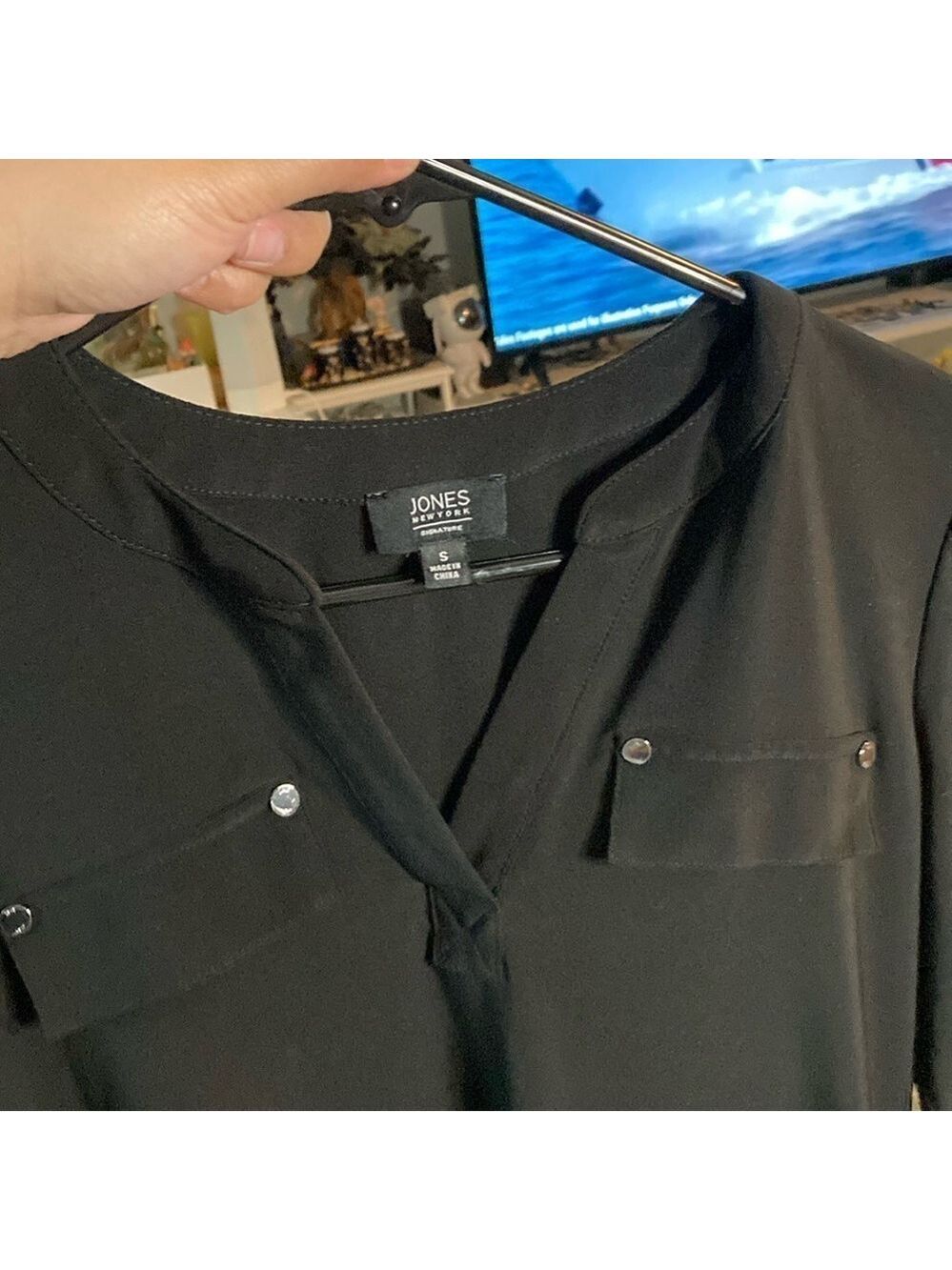 Jones of NY. Black classic pop over blouse.
